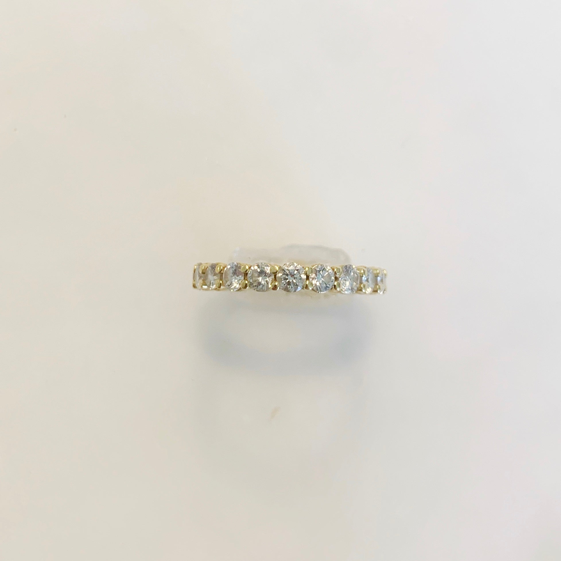 Les Classiques Shared Prong Diamond Eternity Ring
